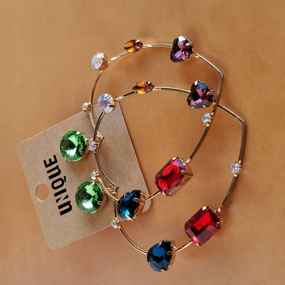 Gold tone dangling oversize rhinestone hearts pierced Seasonal Galentine's love - Picture 1 of 7